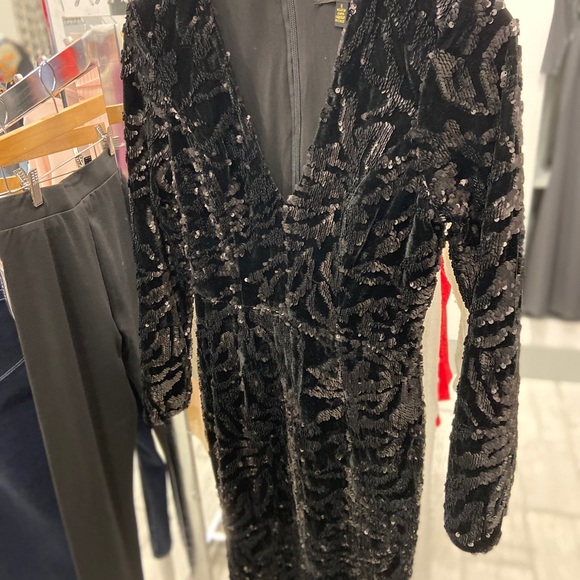 ☀️Dress the Population sequin dress☀️ - Picture 2 of 2